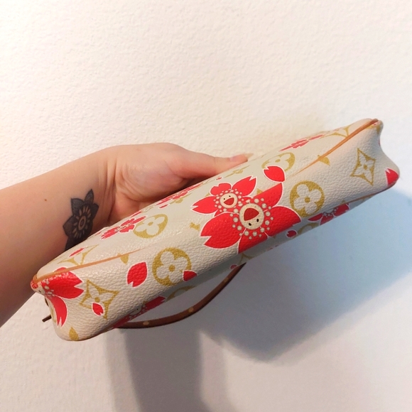 Louis Vuitton Cherry Blossom Pochette ❤️ - Picture 7 of 10